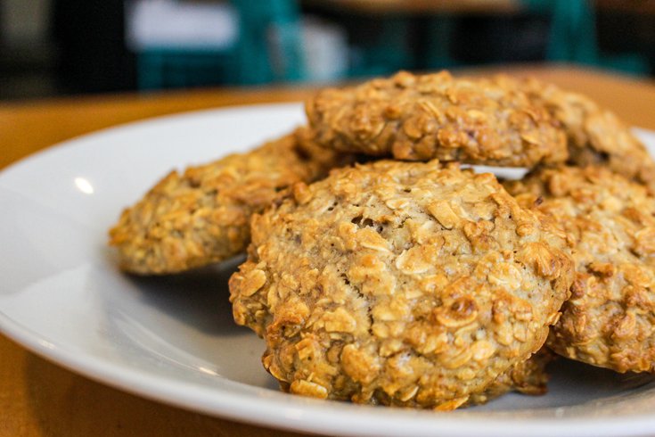 Limited - Oatmeal and Apple Breakfast Cookies