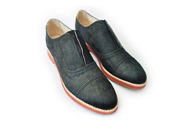 ninobrand bela shehu bus stop boutique