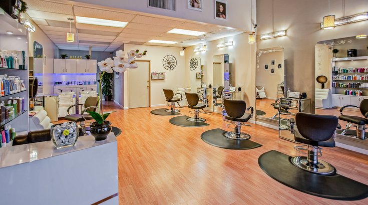 melted hair Salon Stock