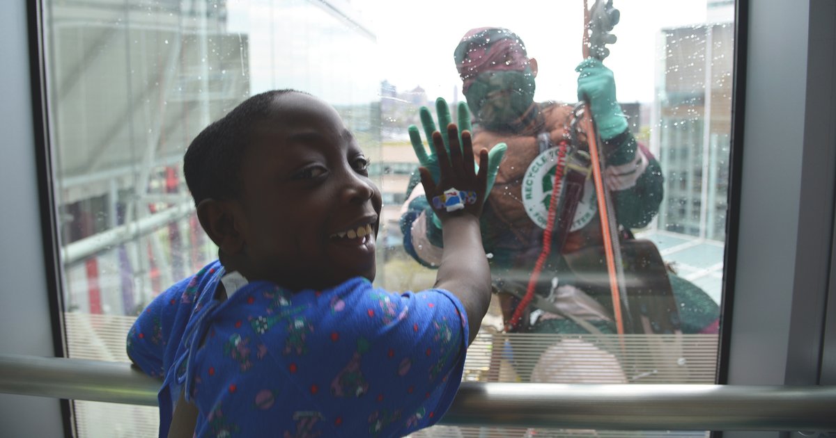 Teenage Mutant Ninja Turtles make surprise visit to patients at