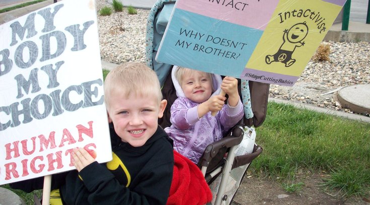 09262015-Circumcision-protest-AWG