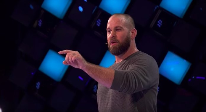 Former Eagle Jon Dorenbos shows off magic skills on 'America's Got