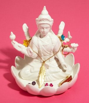 Hindu jewelry stand