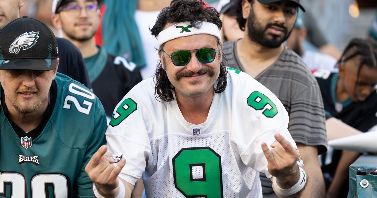 Eagles fans are not the second-most annoying the NFL. We're No. 1!