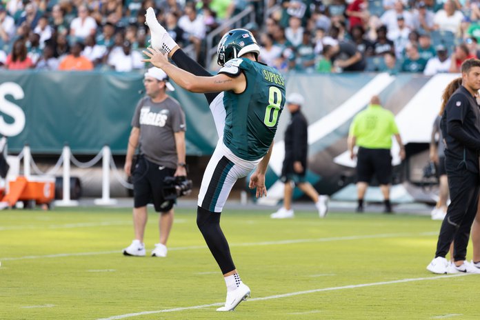 Wearing Green And Eating Green: Eagles Fans Fired Up For Playoffs