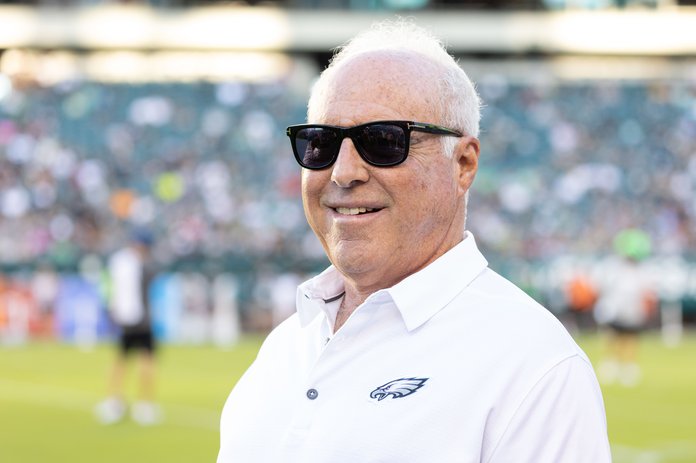 Petition · Jeffrey Lurie: reinstate kelly green as the official