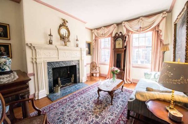 Delancey Street Row House