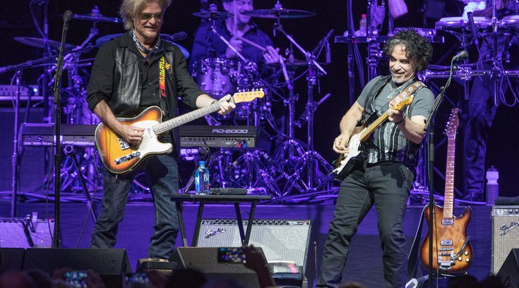 hall-and-oates-lawsuit-11232023.jpg