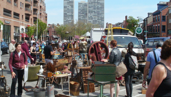 Phila Flea Markets - Headhouse Square