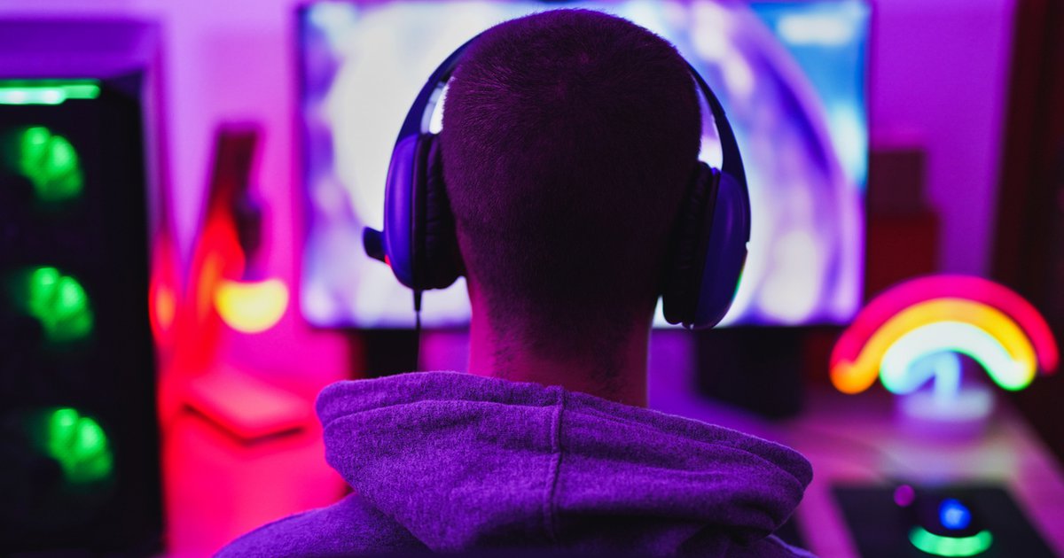 Negative Health Effects of Excessive Video Gaming, playing games 