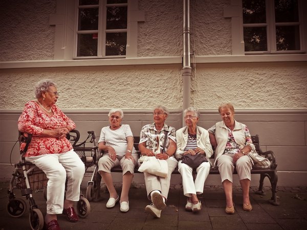 elderly-lifespan-not-inherited-study-pexels