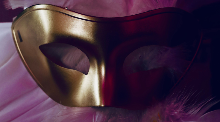masqueradeatqueen.png