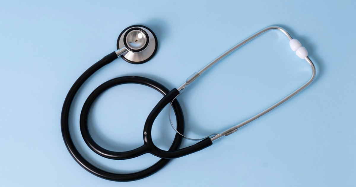 Medical school enrollment surpasses 100,000 for first time as application numbers rebound