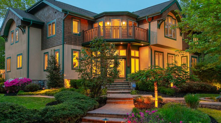 Limited - Anne Koons 553 New Albany