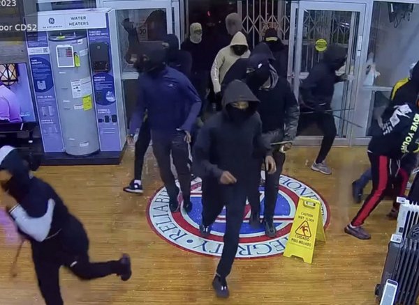 philly-looting-surveillance-video.jpg