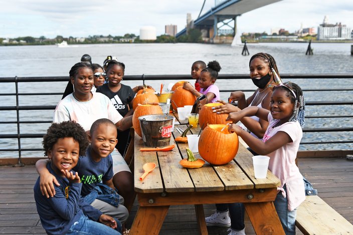 Pumpkin Carving at Morgan's Pier