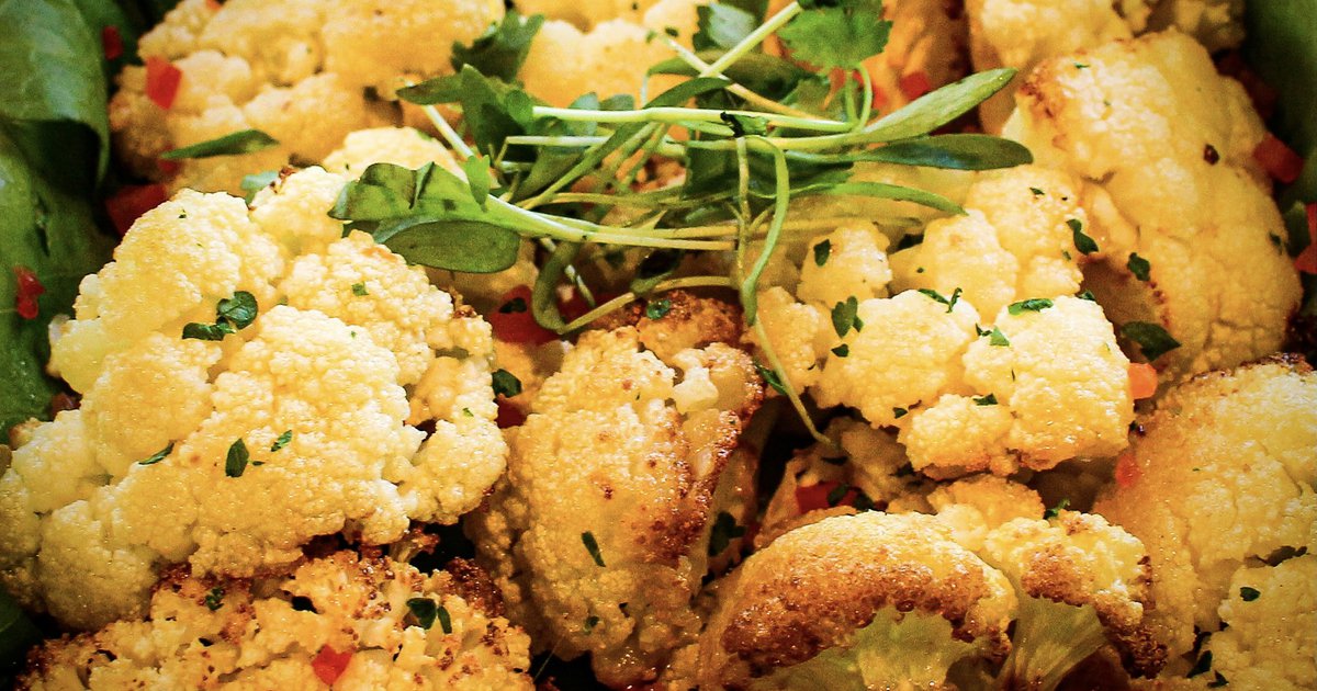 Healthy Recipe Roasted Turmeric Cauliflower with Pomegranate and