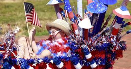 salute to independence parade