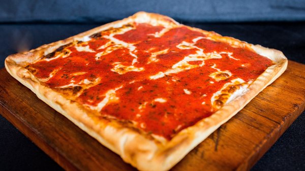 santuccis-square-pizza.jpeg