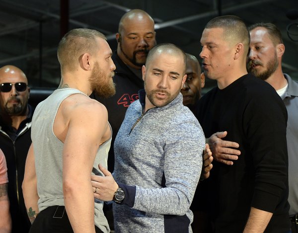 111016_UFC-Sholler-1