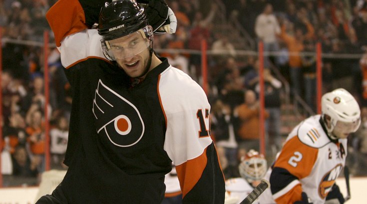 Jeff-Carter-File-Photo-Flyers.jpg