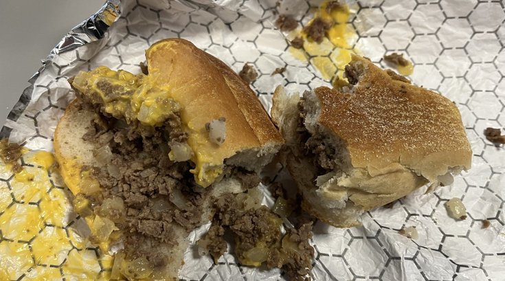Eagles-vs-Giants-MetLife-Stadium-Cheesesteaks