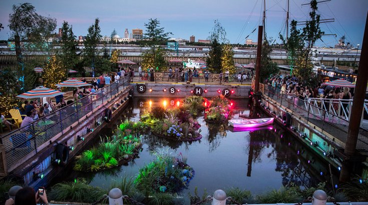 Spruce Street Harbor Park