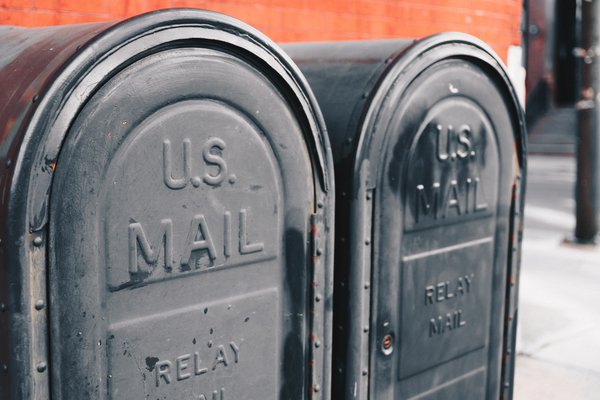 Philly man charged with impersonating USPS postal worker