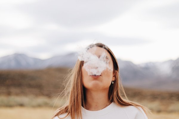 vaping-vitamins-trend-pexels