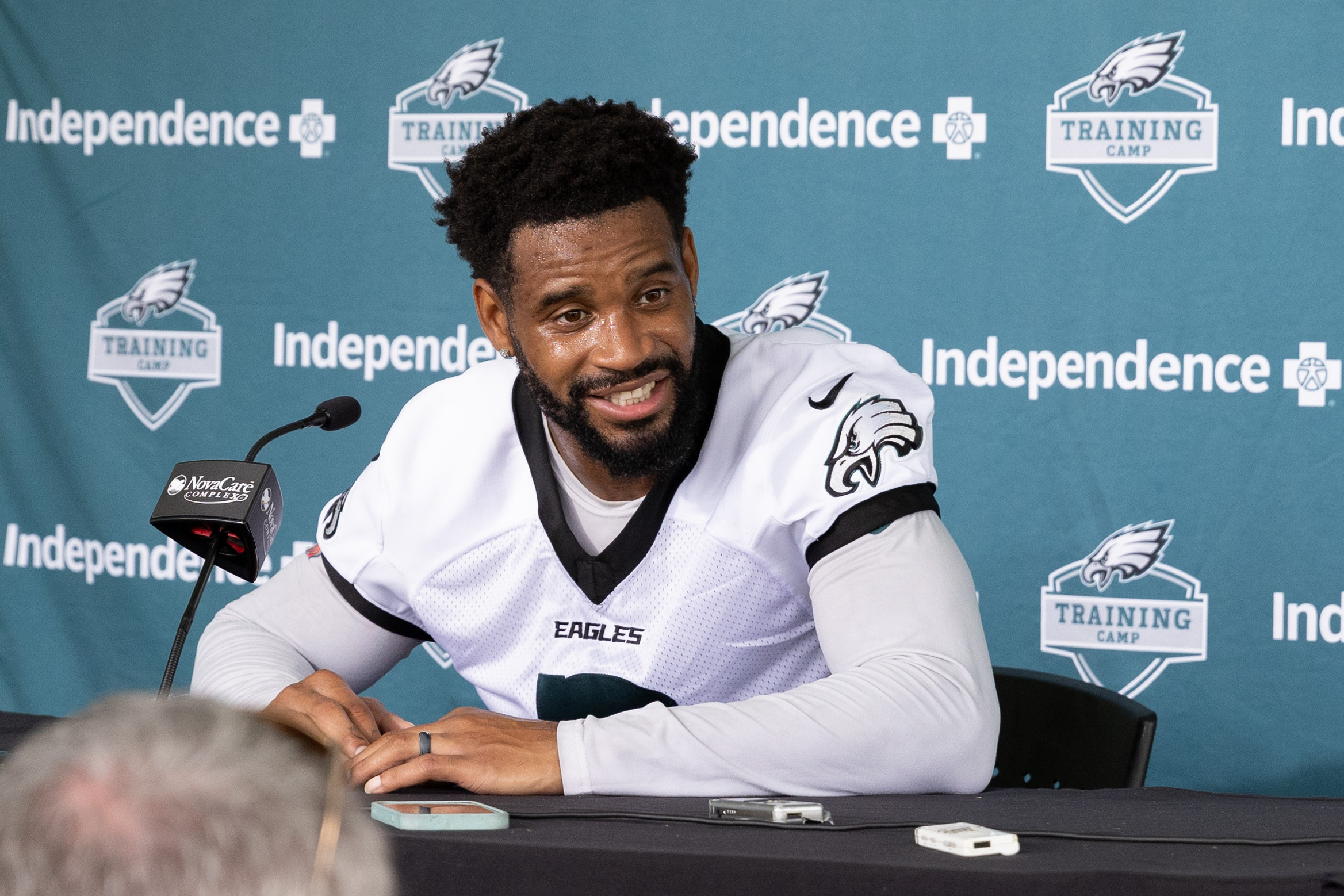 Darius Slay announces his retirement