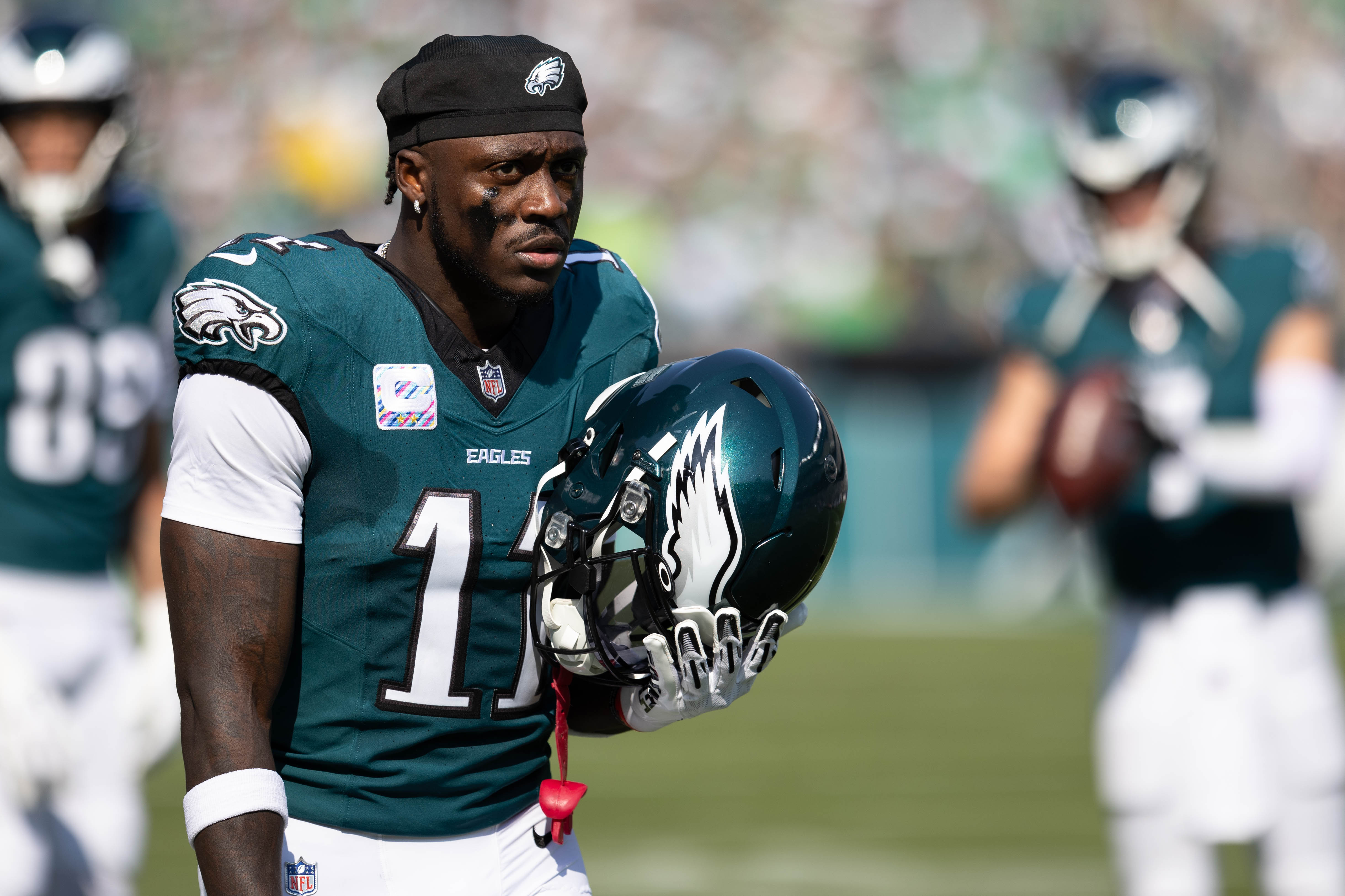 Eagles trade A.J. Brown to the Patriots