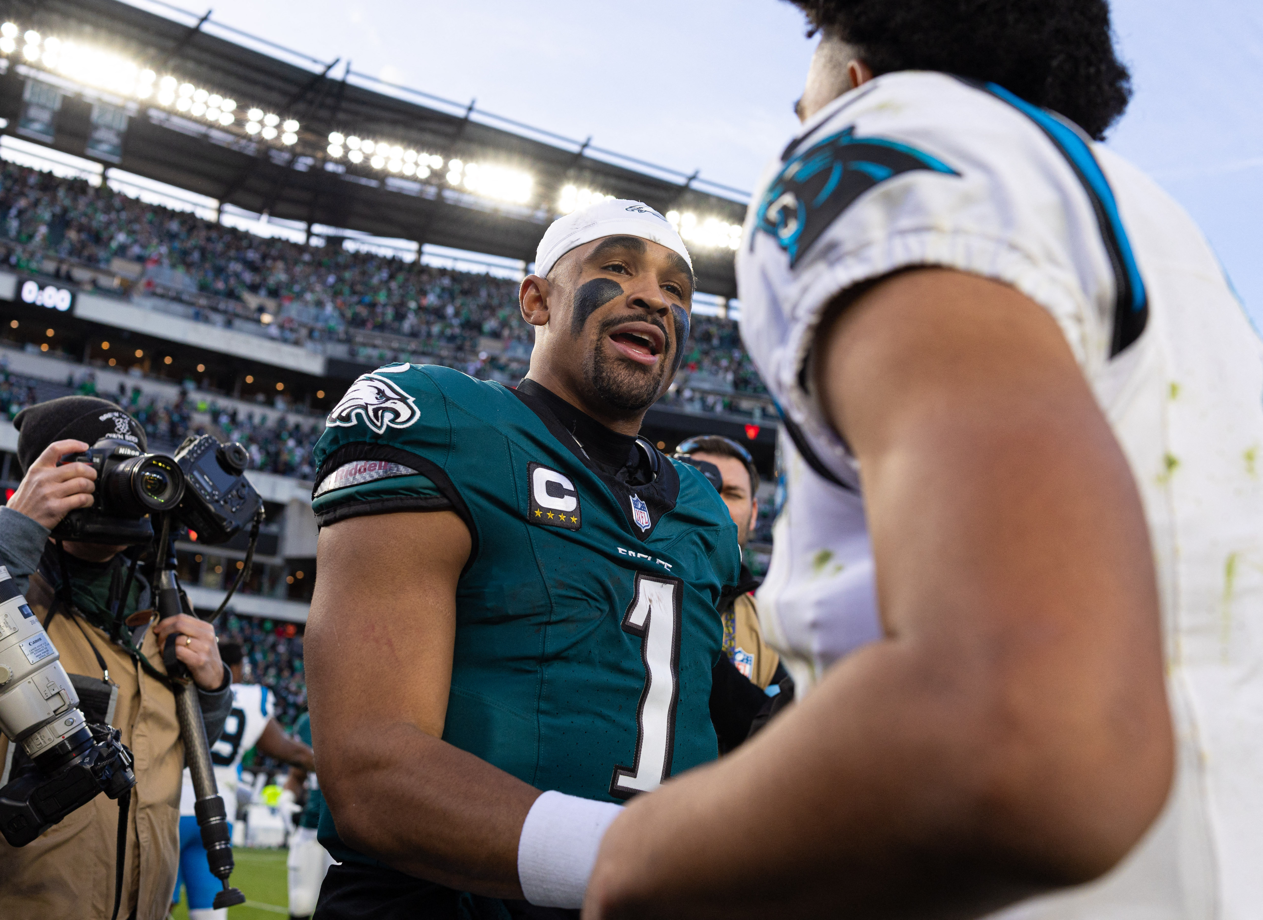 Eagles-Panthers Week 6 odds preview: Birds are favored, but pressure is mounting