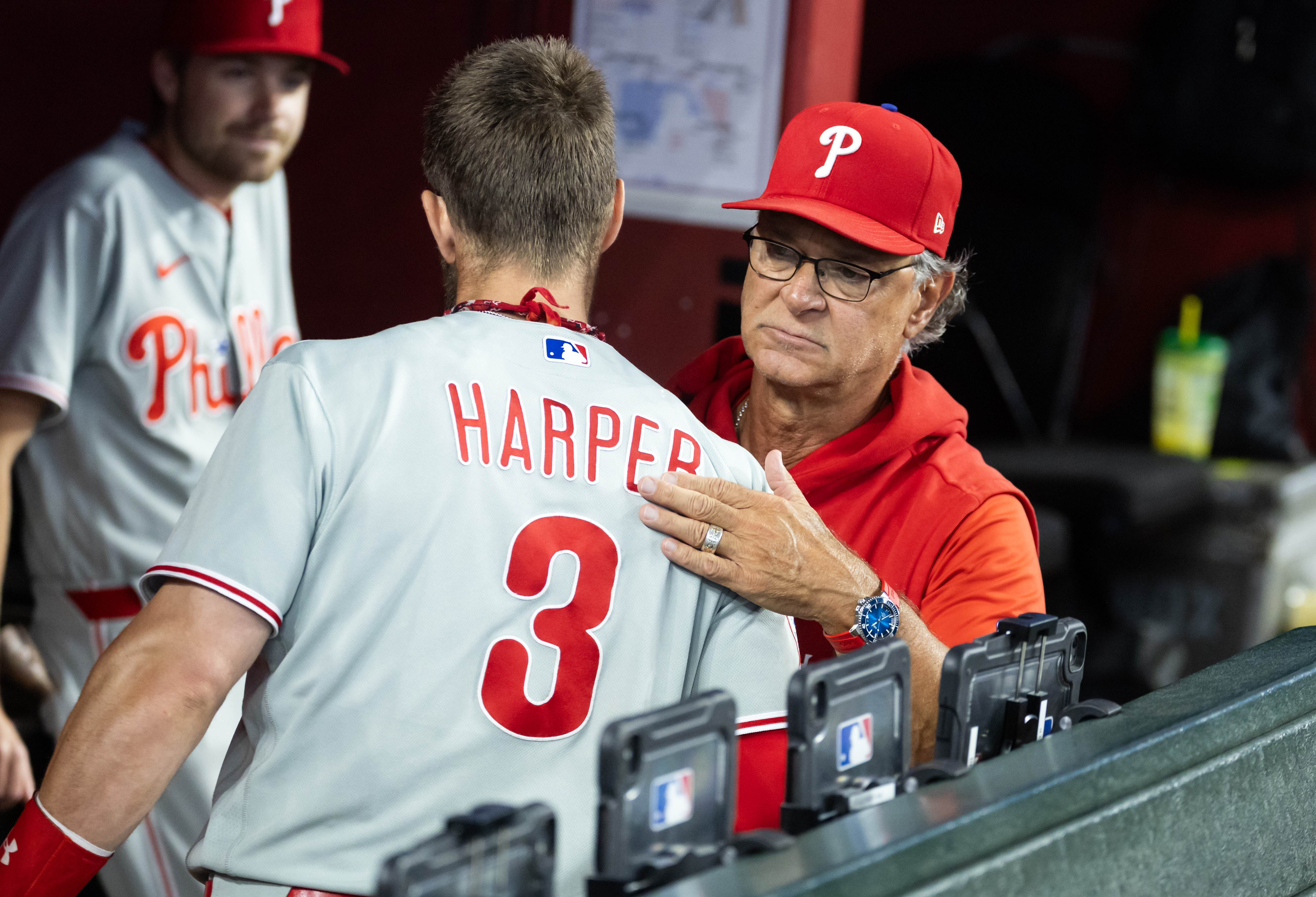 Phillies extend Don Mattingly as manager through 2028