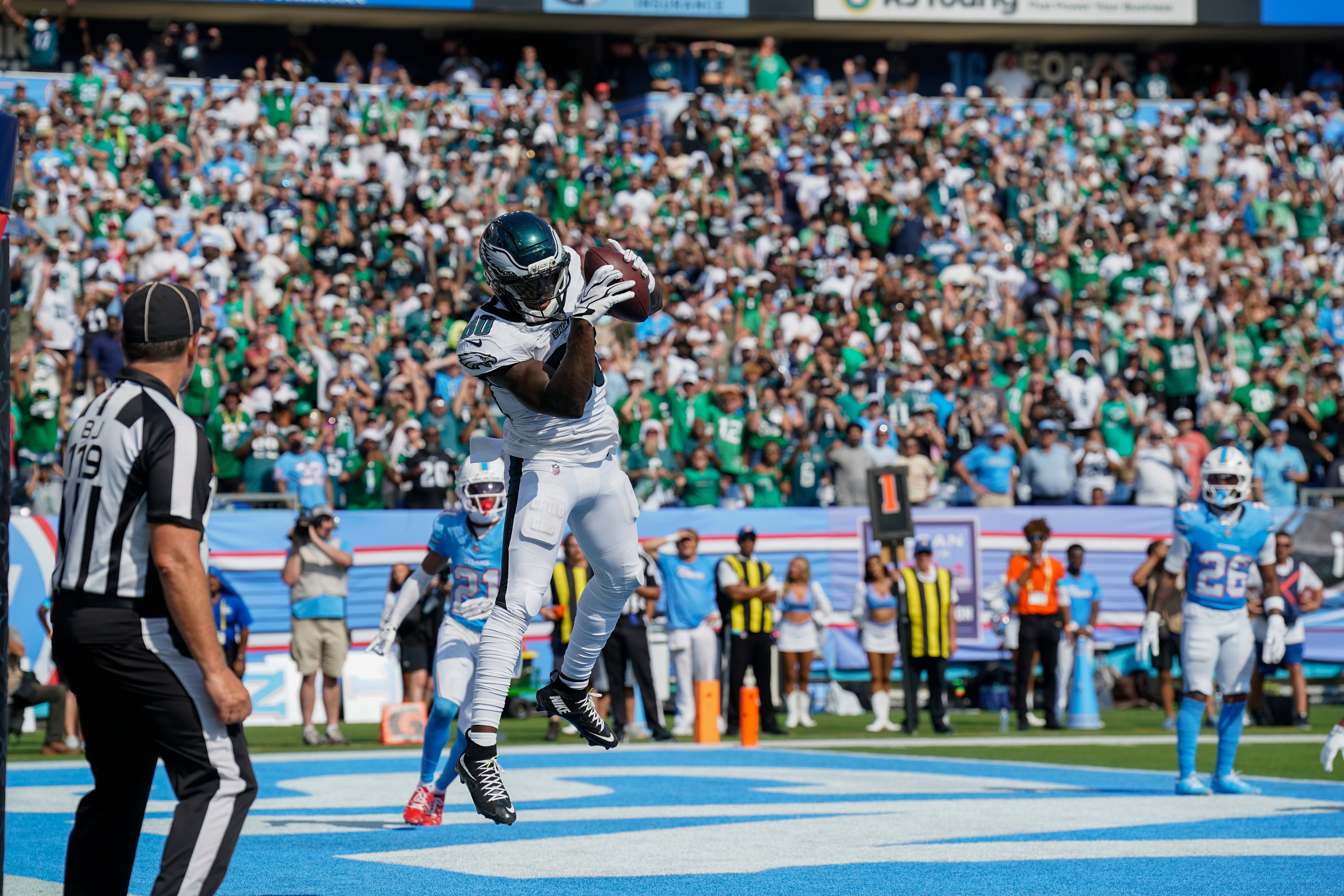 Film review: Eagles' toe-drag sideline catches are a combination of talent and persistent fundamentals