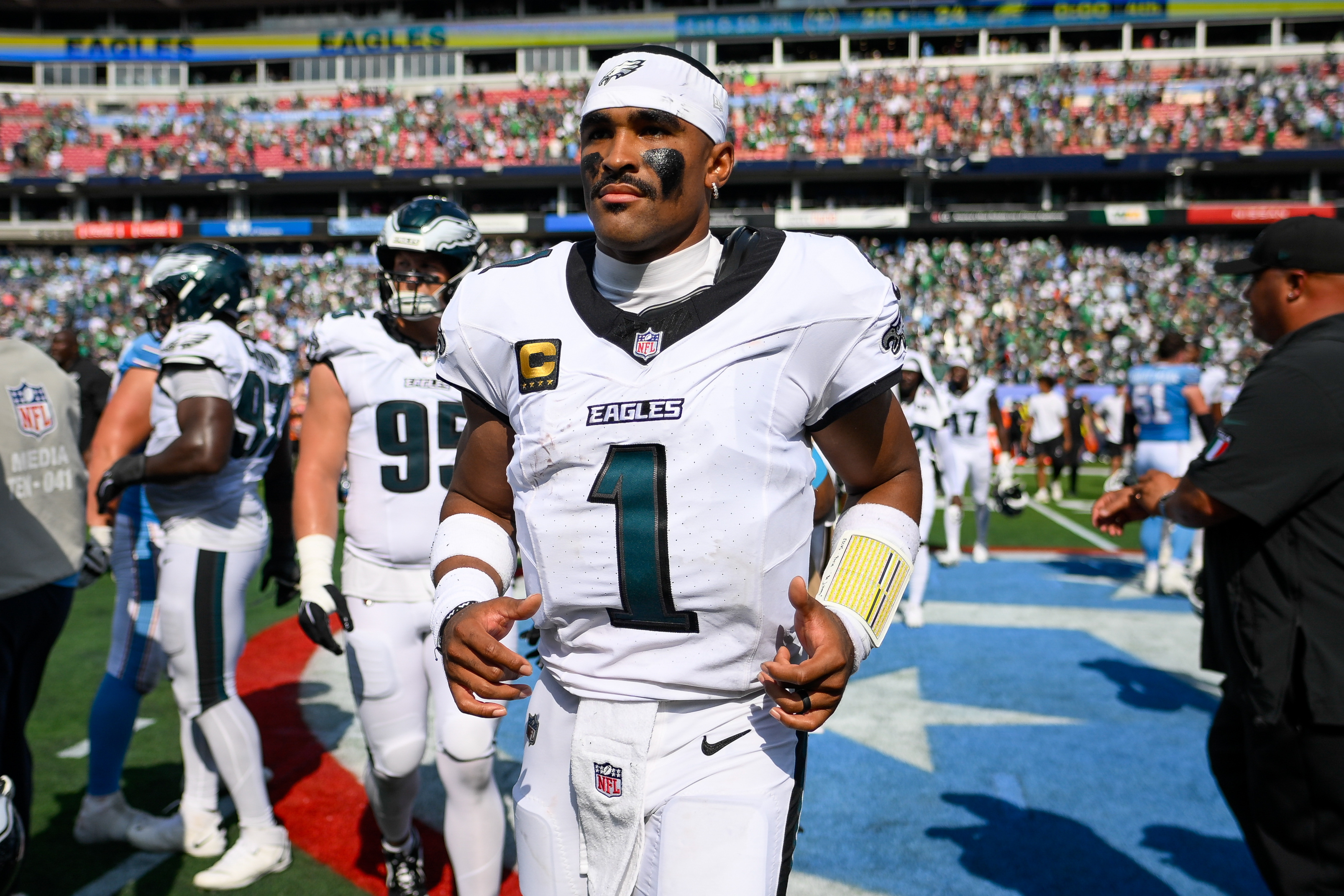 Eagles-Bears Week 3 odds preview: The Jalen Hurts show moves on to the banged-up Bears