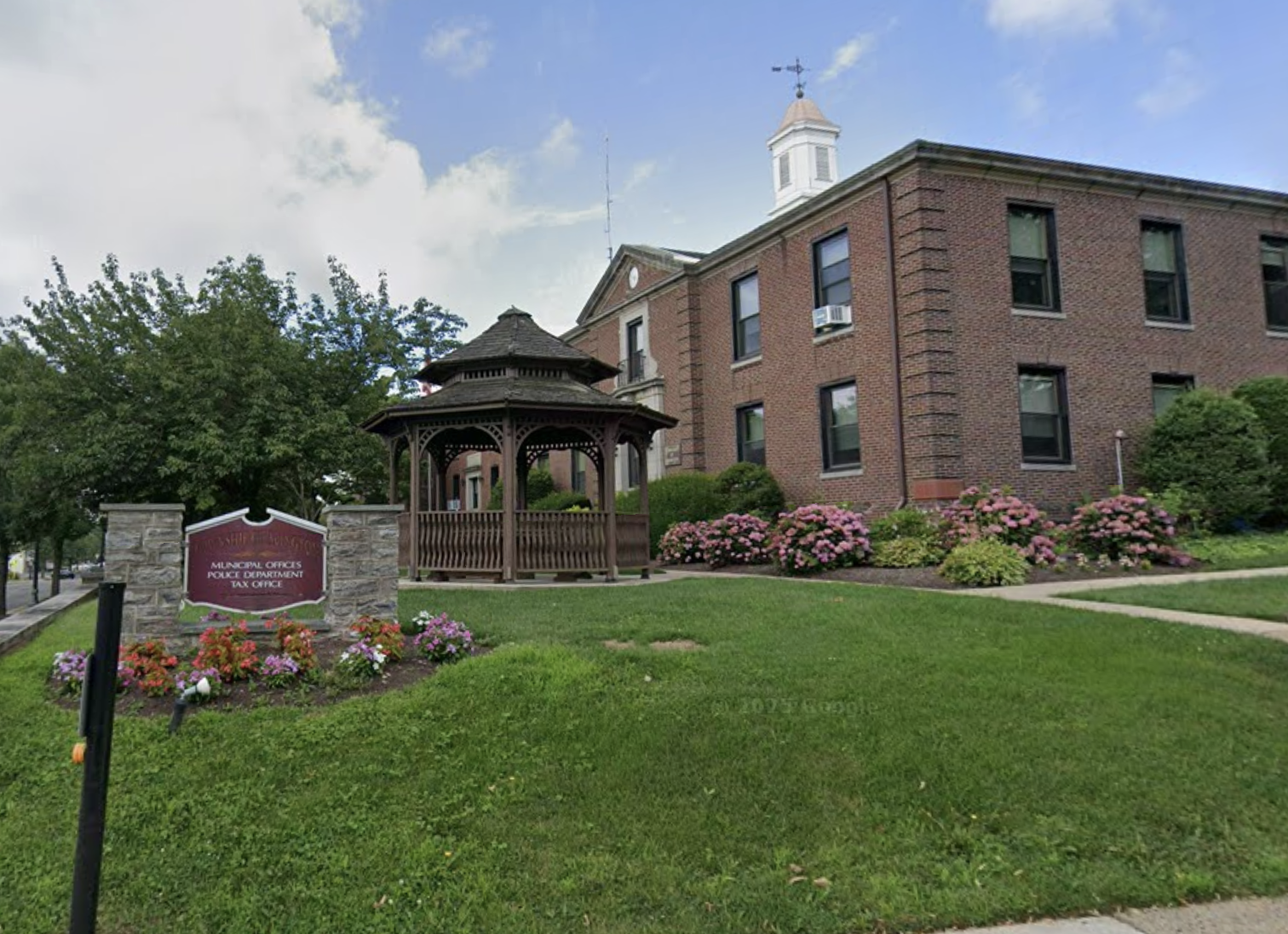 Abington police urge high schoolers to use caution while playing Senior Assassin water gun game