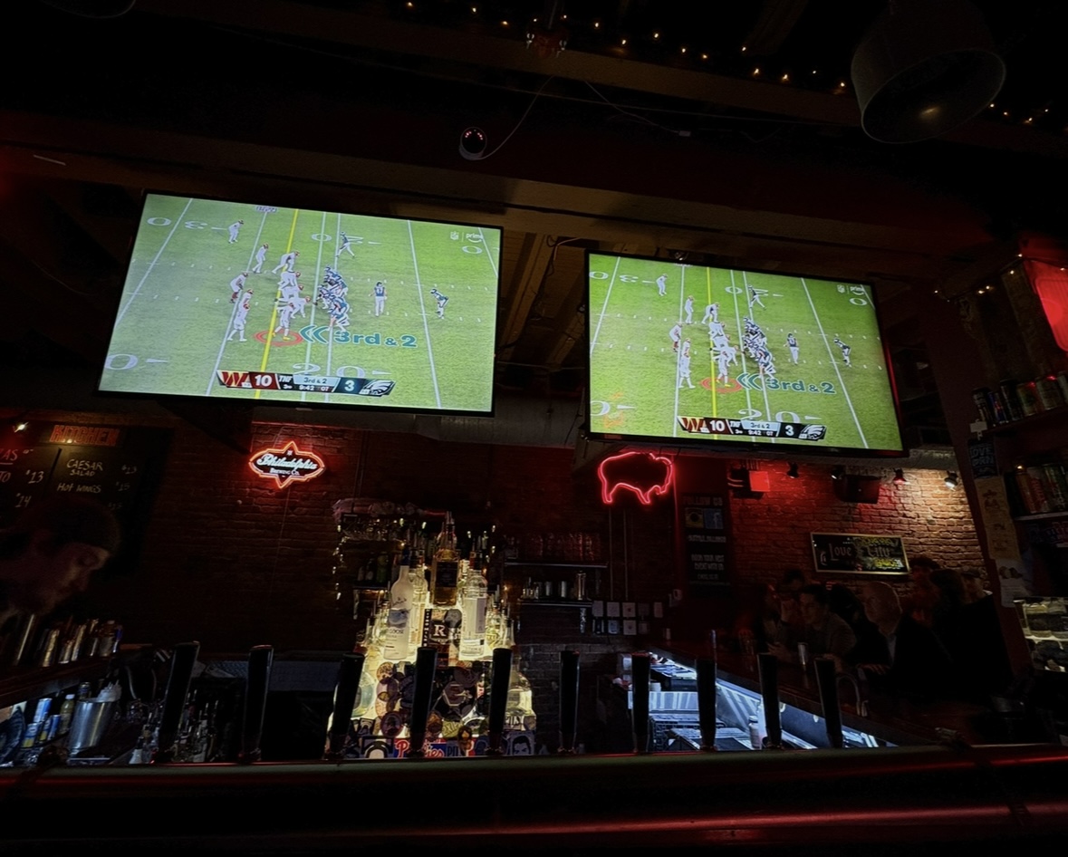 Visiting Philly? Instead of going to Stateside Live!, go to one of these sports bars