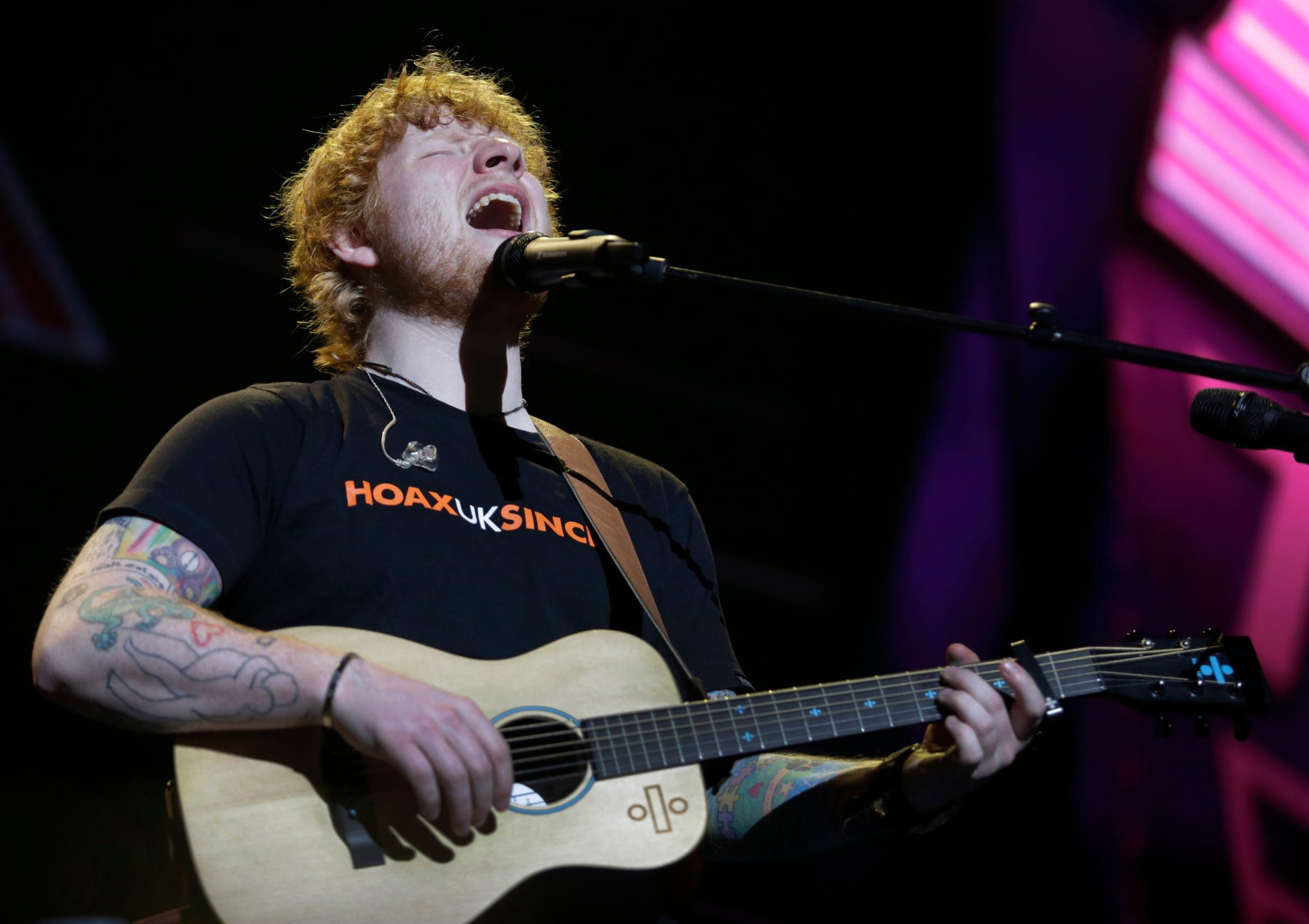 Recapping 'one of the worst weeks' of Ed Sheeran's life, from Macklemore's ouster to his tearful apology at the Linc