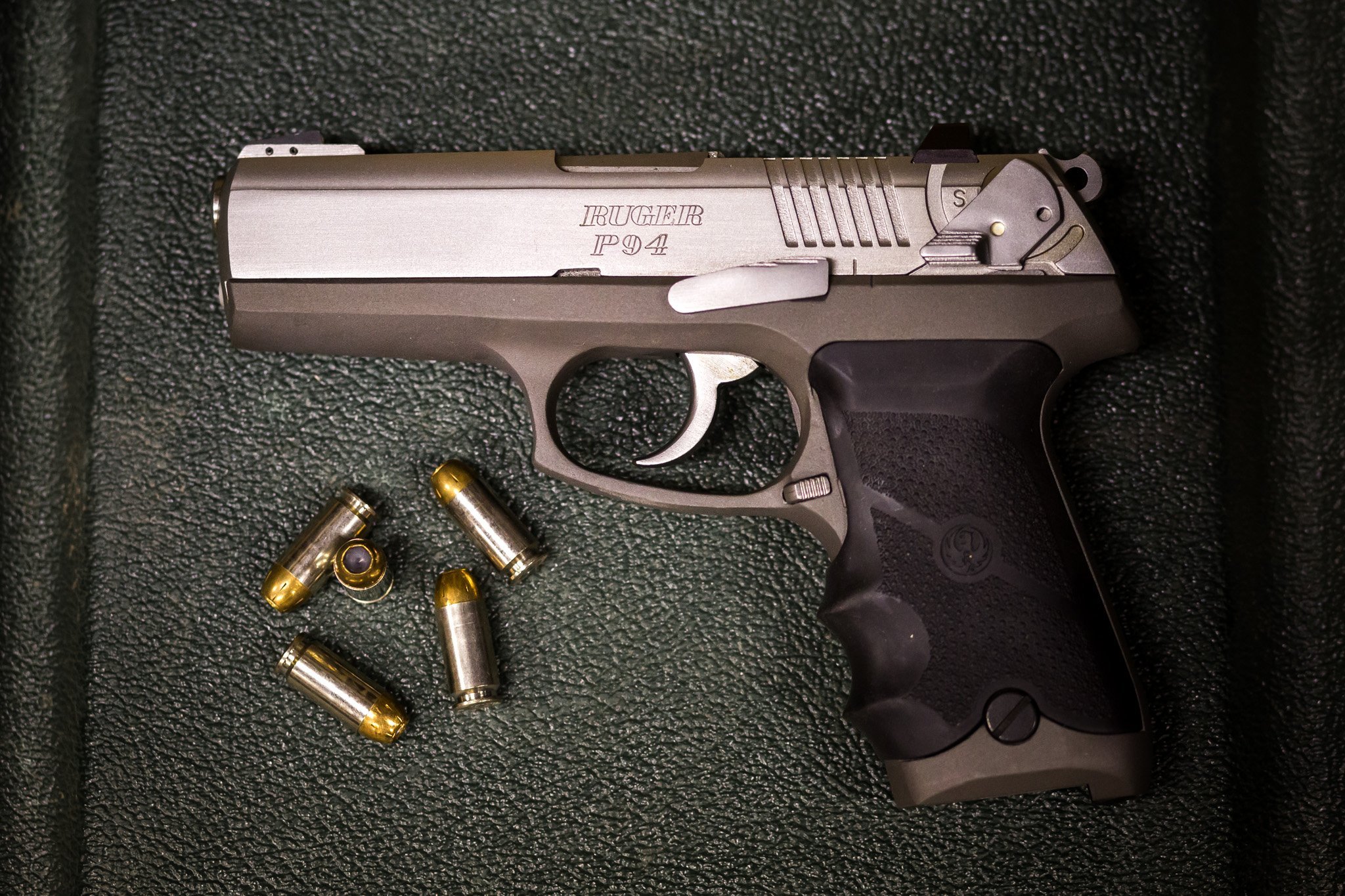 City reaches settlement with 3 gun shops in case over illegally selling firearms