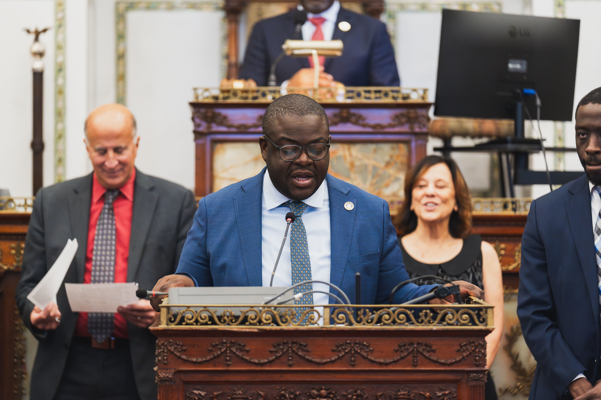 City requires landlords to give verifiable contact information after some renters say they're unreachable