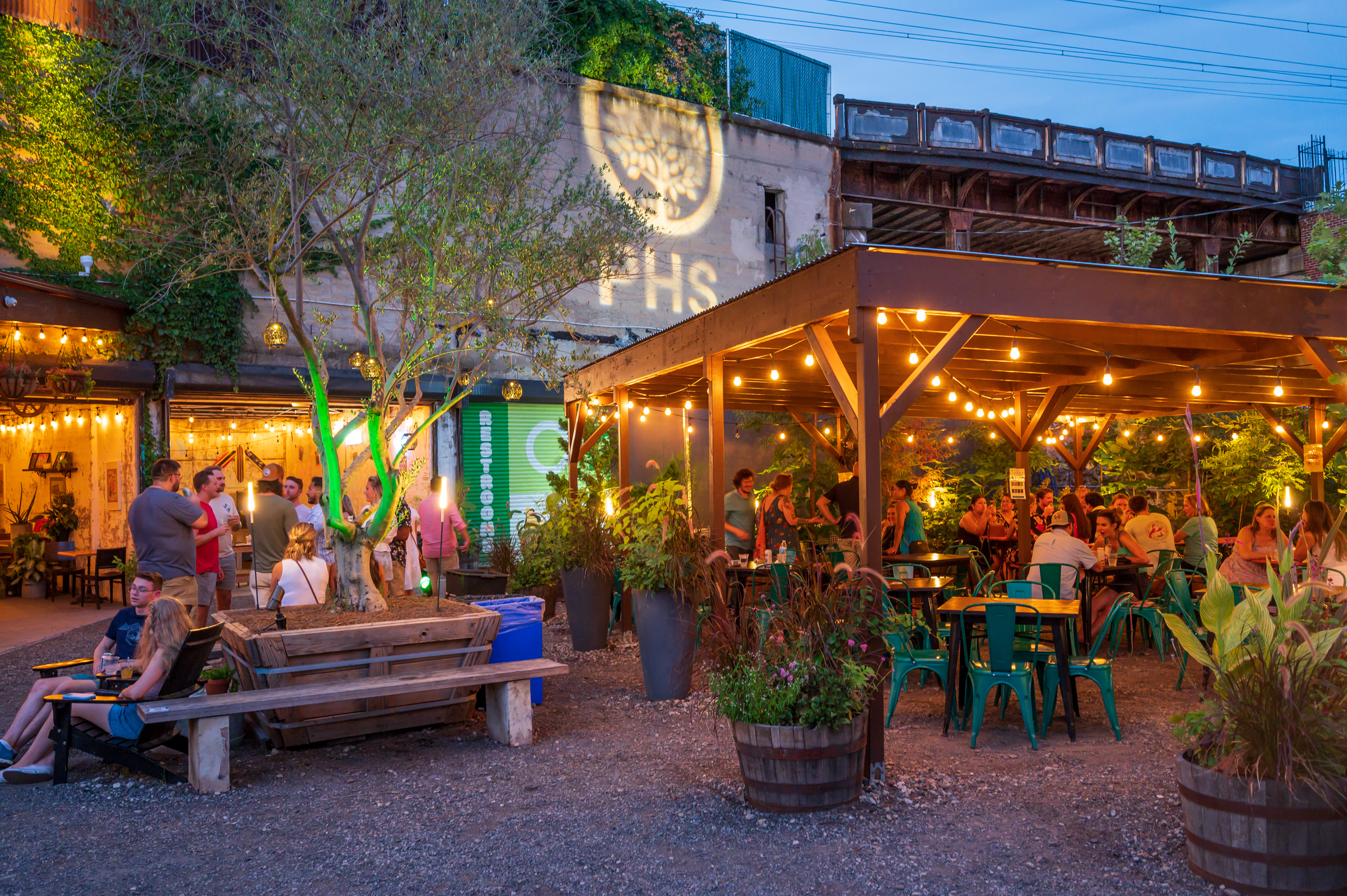 PHS Pop Up Gardens reopen in Philly for spring