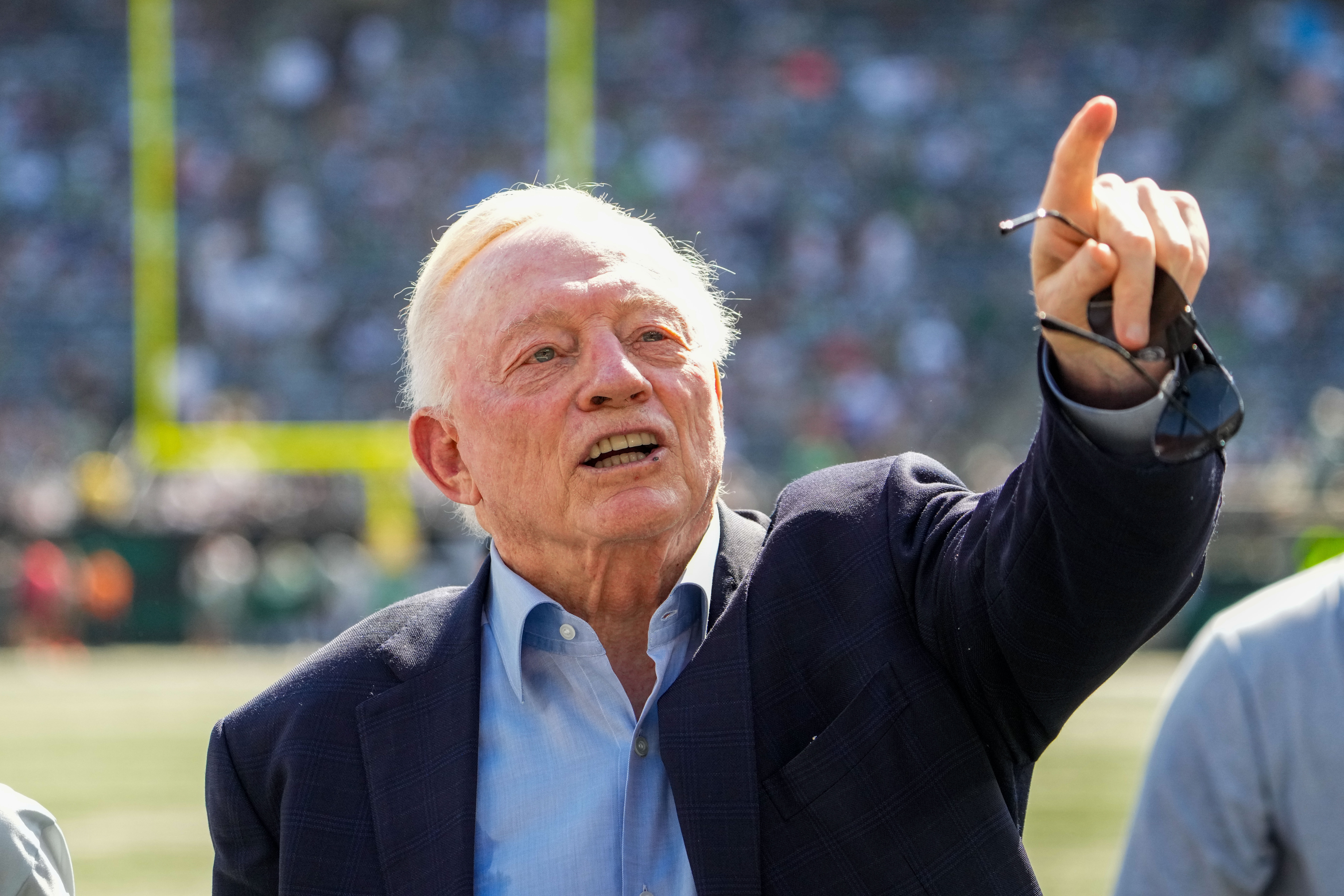 NFC East roundup: Are the Cowboys losing their luster because of Jerry Jones?
