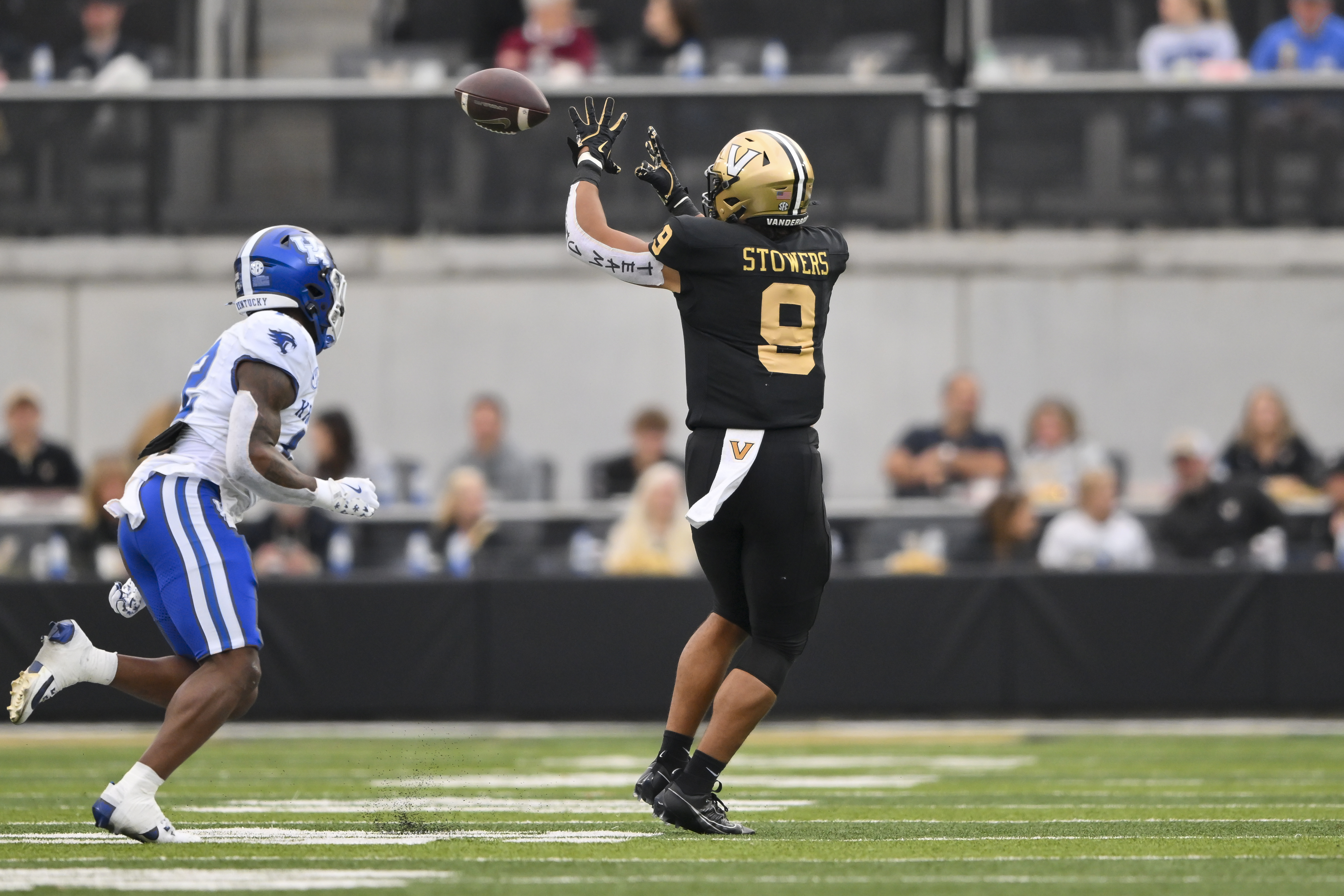 Eagles Day 2 draft grades: TE Eli Stowers, EDGE Jonathan Greenard, OT Markel Bell