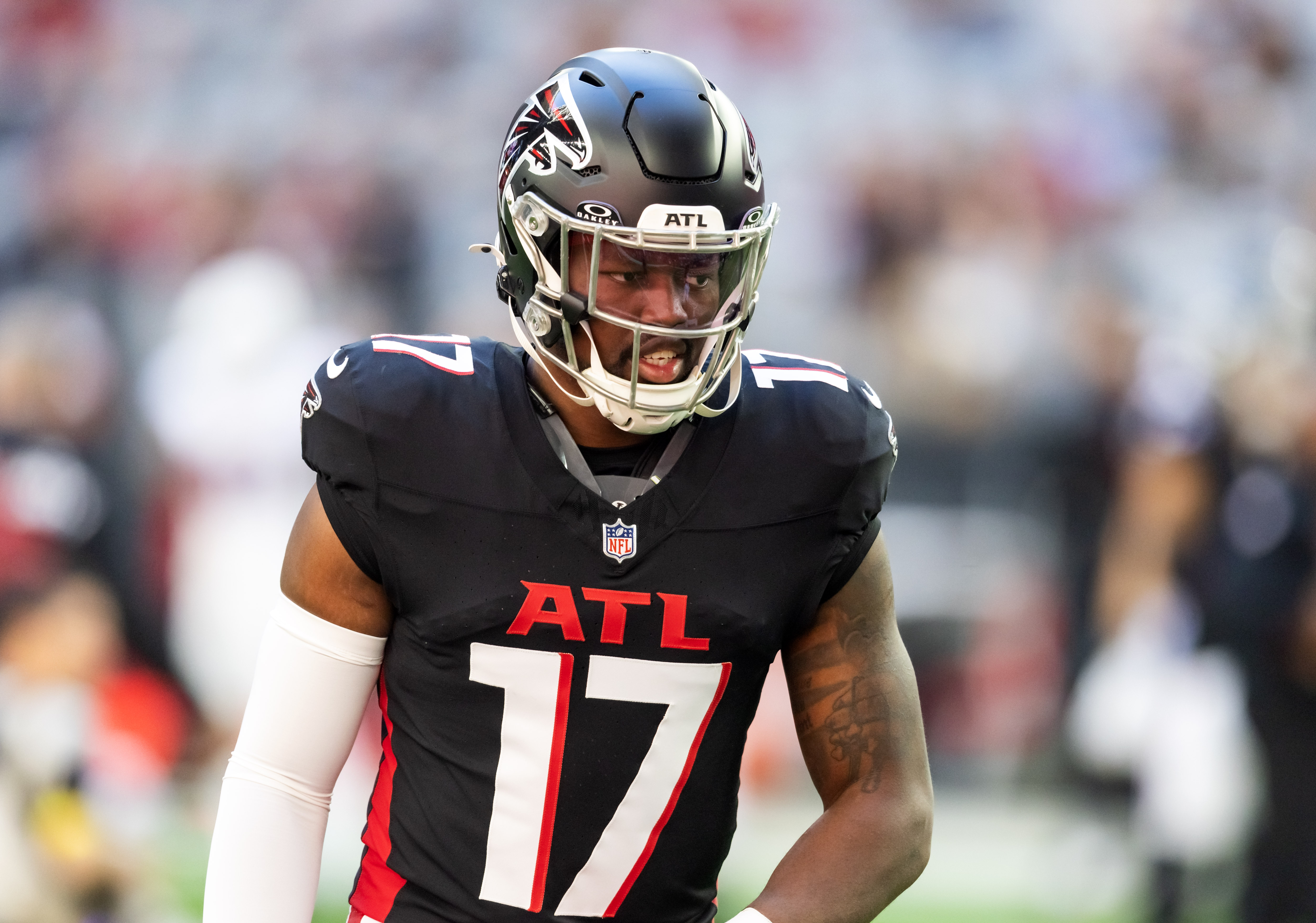 Report: Eagles agree to terms with EDGE Arnold Ebiketie