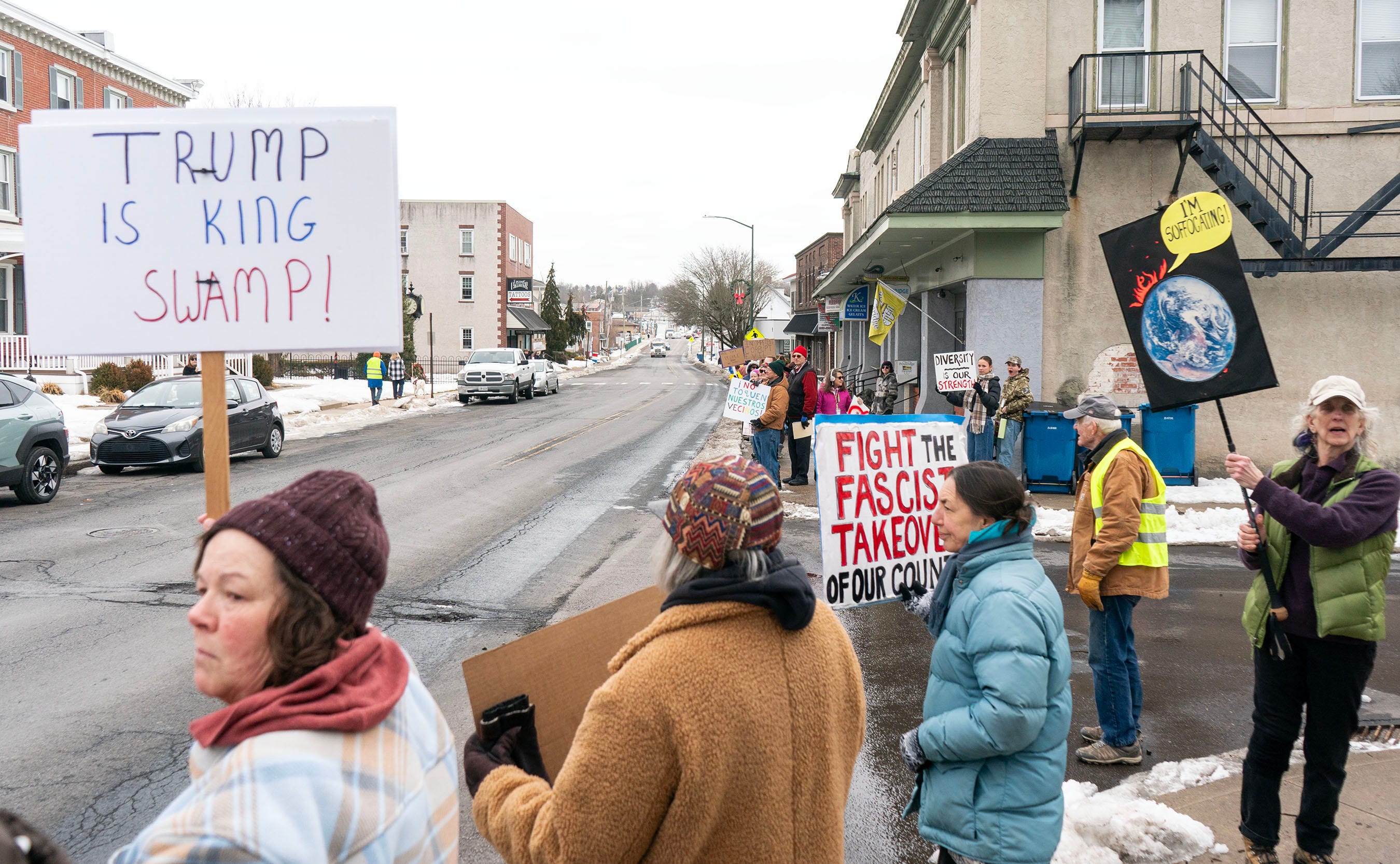 'No Kings' organizers in Philly suburbs seek to build community and visibility