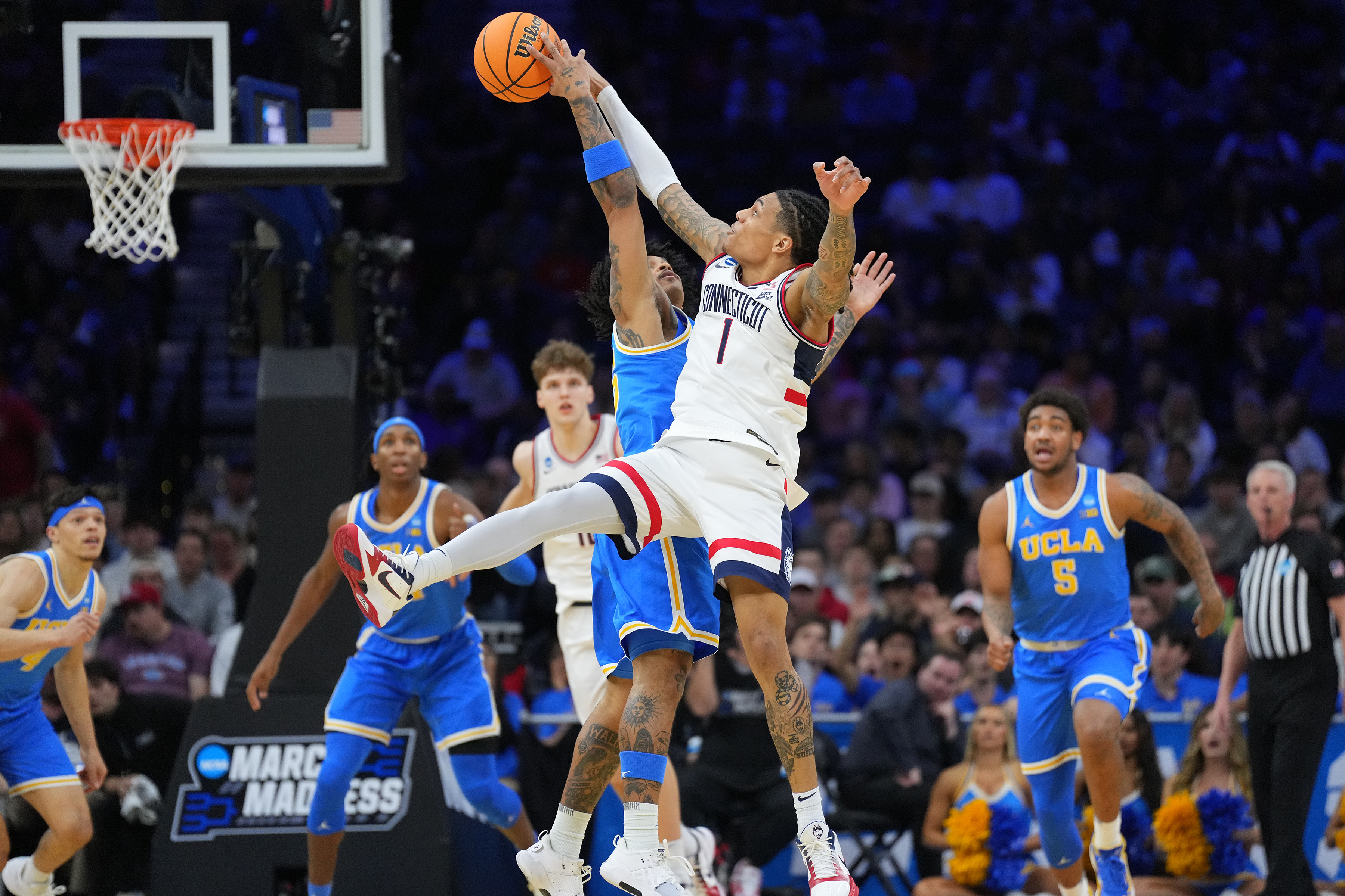 Handing out 10 awards from second round March Madness in Philly