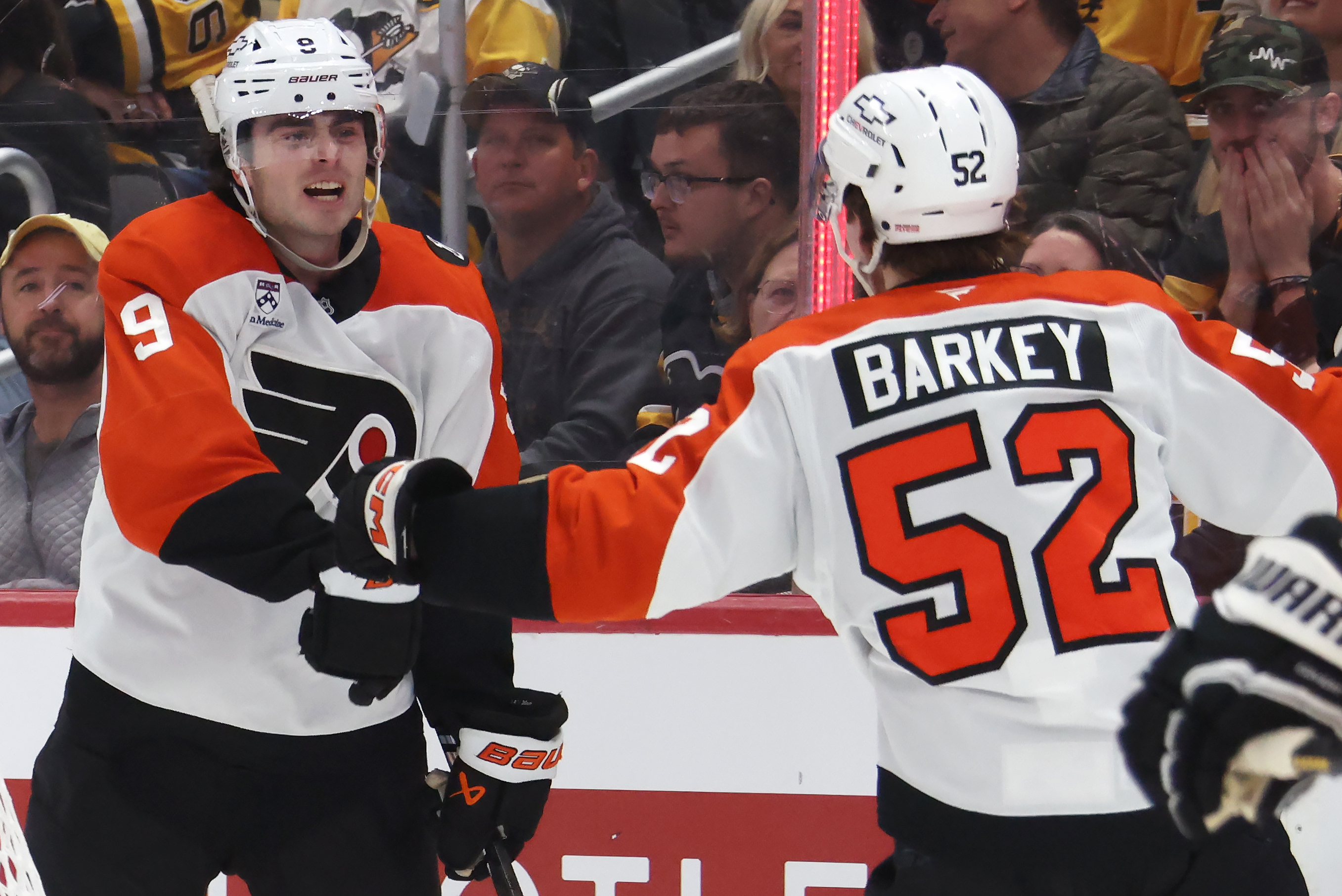 Flyers showed up 'ready to fight' in playoffs, down Penguins in Game 1