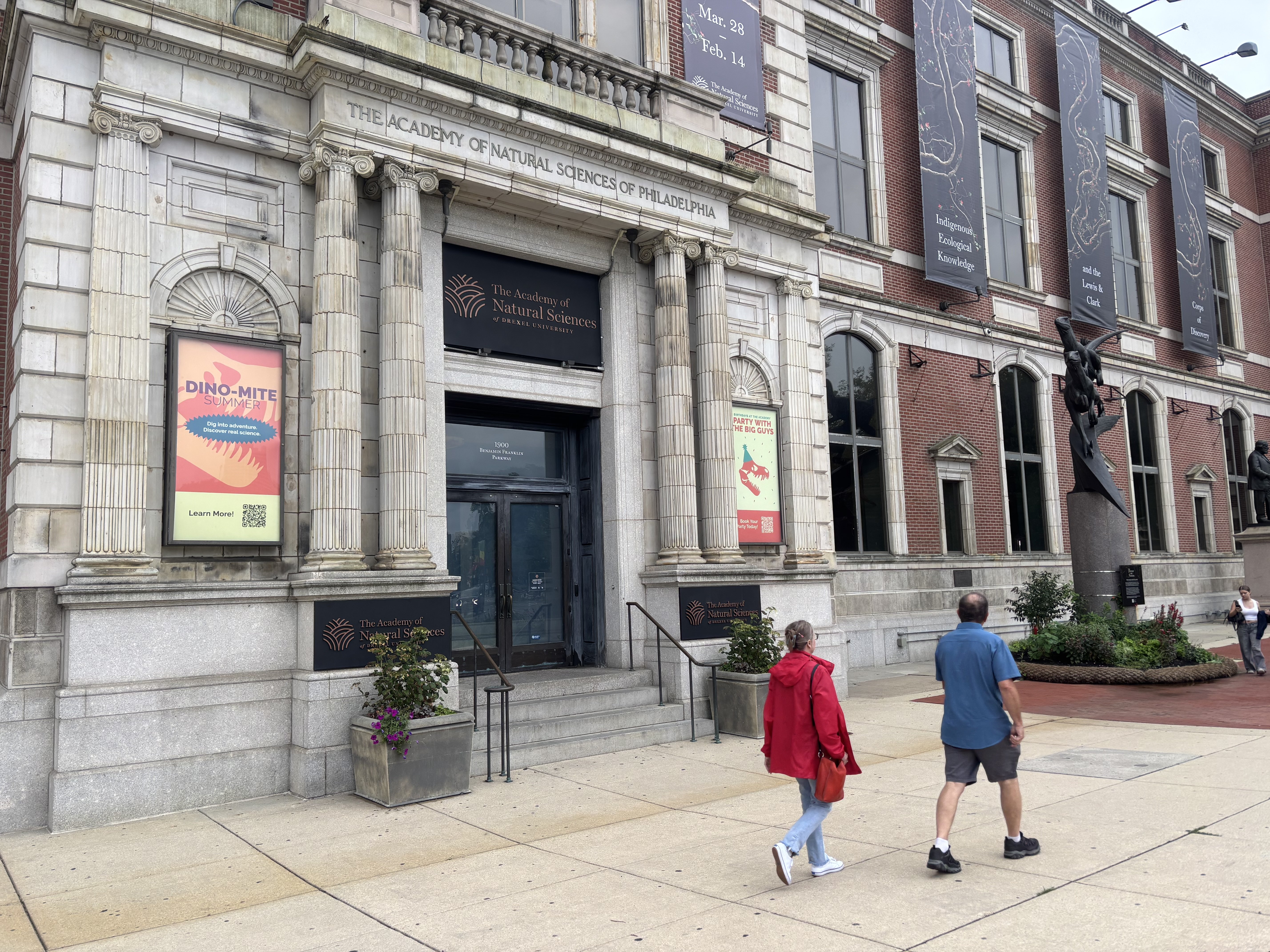 Academy of Natural Sciences is closed, but the fight for the museum continues